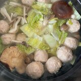 鶏団子スープの青じそドレッシング仕上げ